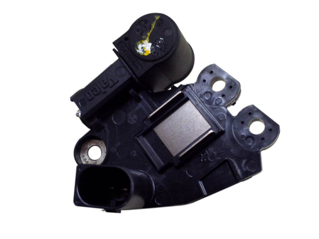 2716361 / 002251012 REGULADOR ALTERNADOR VW POLO 90A ALTERNADOR VALEO TG9S153 - 501414 2716361 / 002251012 REGULADOR ALTERNADOR VW POLO 90A ALTERNADOR VALEO TG9S153 - 501414
